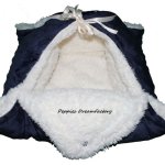 Kuschelweicher Flausch in Dunkelblau - 
Innen: Webpelz in Creme